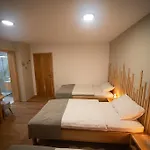 Apartman Turizem Na Kmetiji Rdecnik Slovenj Gradec
