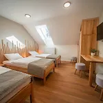 Apartman Turizem Na Kmetiji Rdecnik Slovenj Gradec